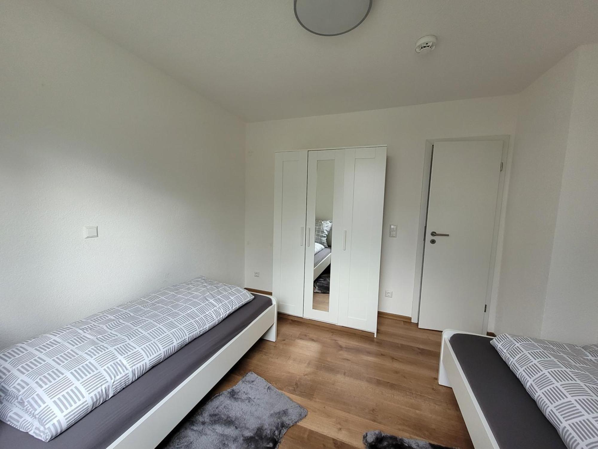 Living Flat, Eine Wohnung Mit Zwei Schlafzimmern Und Balkon Шорндорф Екстериор снимка