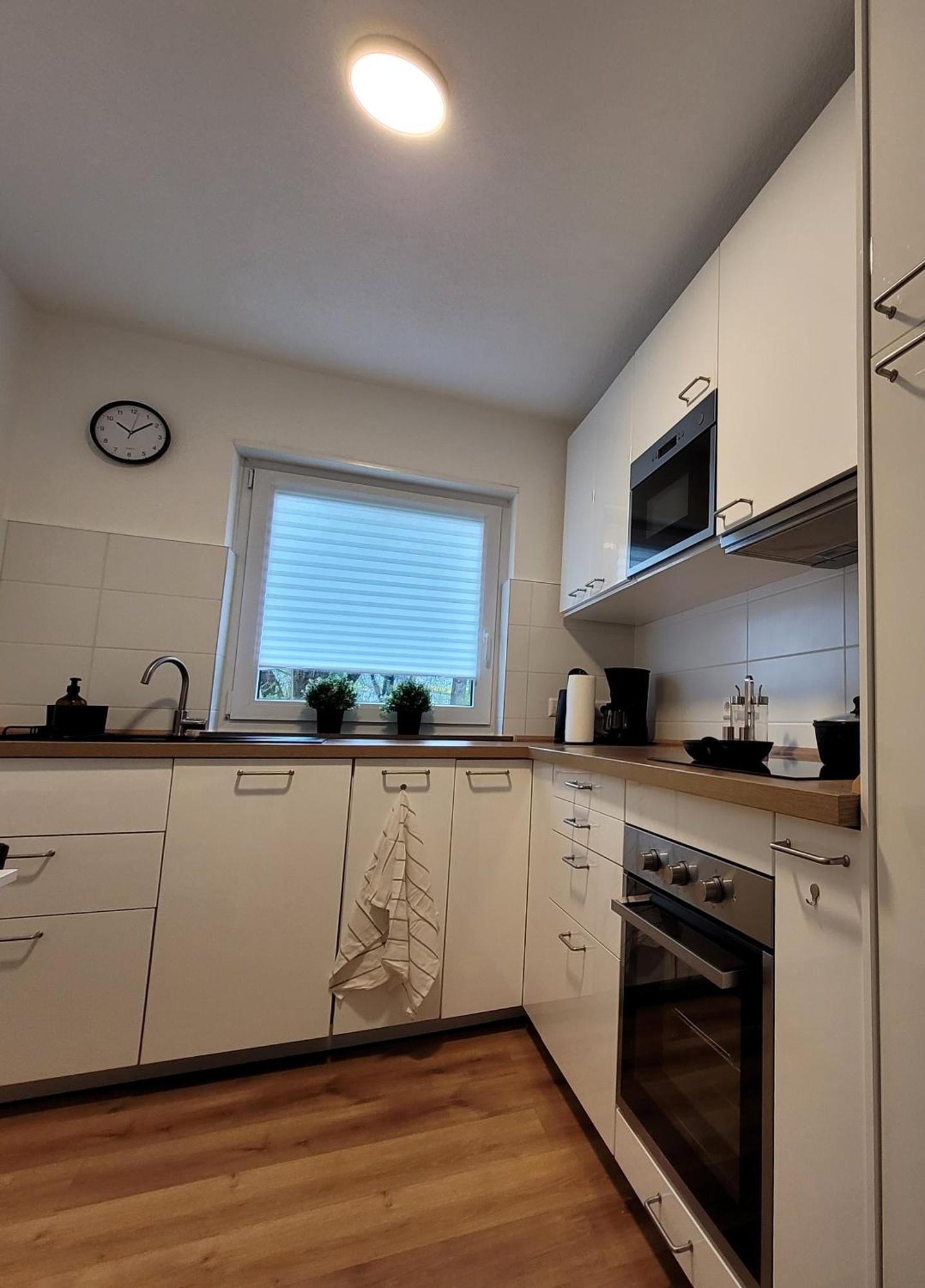 Living Flat, Eine Wohnung Mit Zwei Schlafzimmern Und Balkon Шорндорф Екстериор снимка